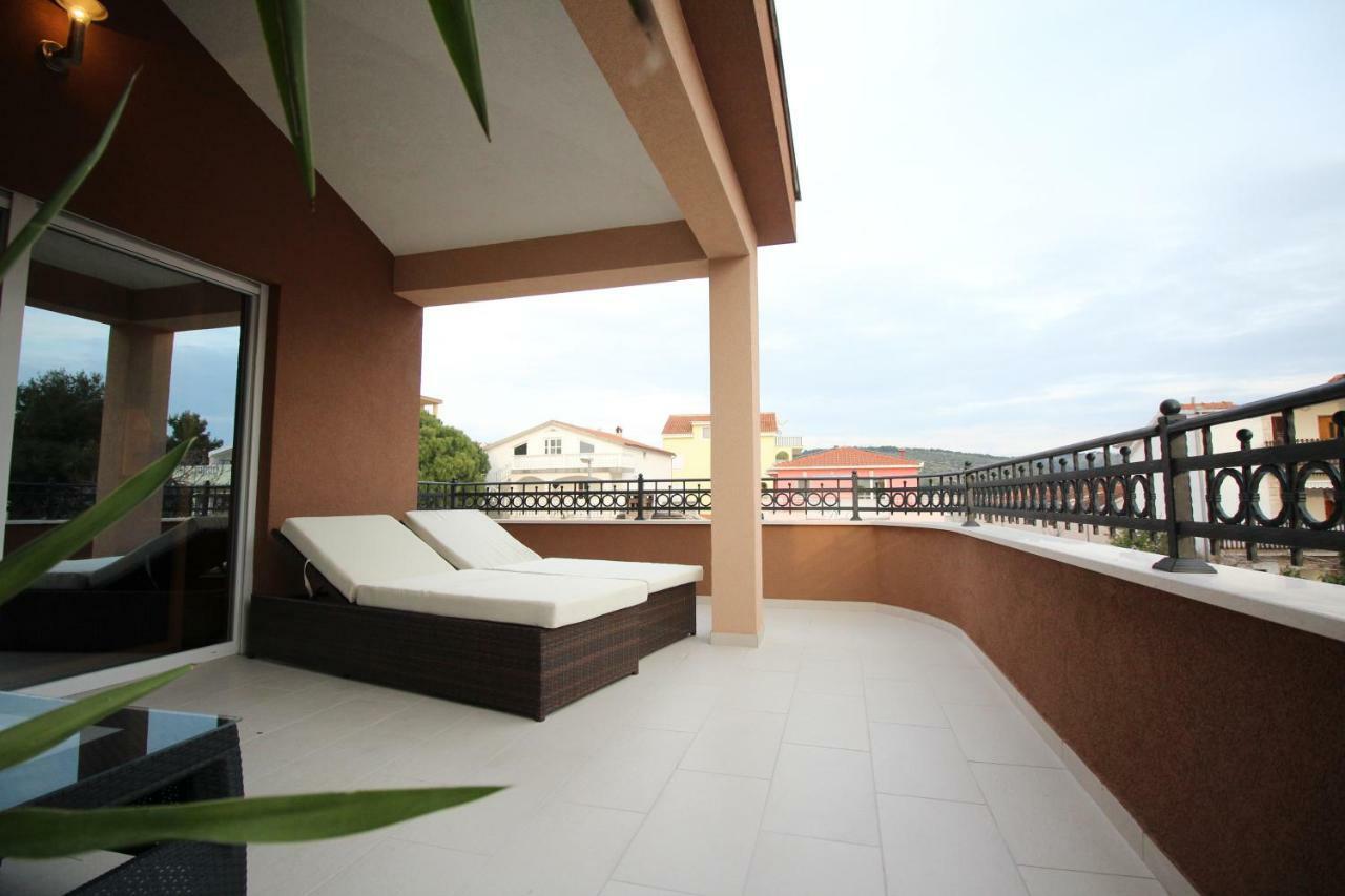 Villa Lux Haus Trogir Exterior foto